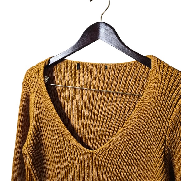 Mustard Yellow Forever 21 V Neck Bell Sleeve Womens Medium Sweater Shirt - Picture 3 of 4